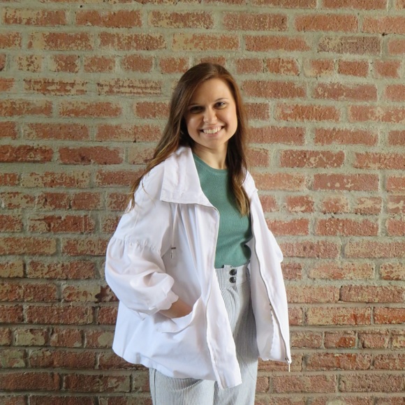 Meet your Posher, Moriah - Picture 1 of 1